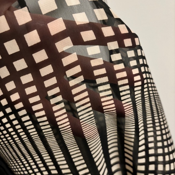 Asymmetrical Blouse - size M- never worn - Picture 2 of 4